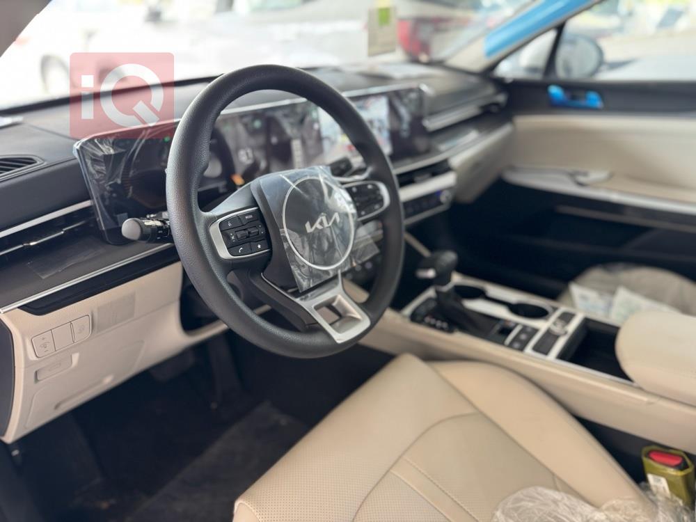 https://cdn.iqcars.io84abb143-fa53-48d1-977b-4e8b70bfcc80_3.jpg